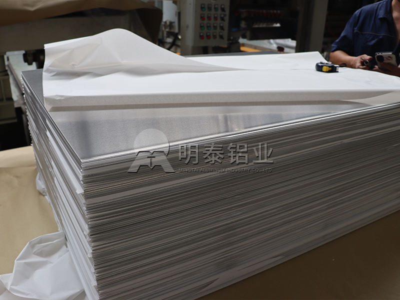 6061黄瓜视频成年：插片式散热器的理想选择，优势尽显无疑
